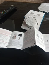 UBARO-Interruptor táctil AC100-240 europeo, panel LED de alimentación de pared de cristal templado en blanco y negro, 1/2/3 entradas