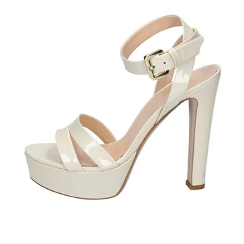 

MI AMOR women sandals beige