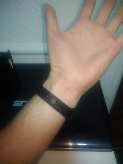 Отзыв о товаре Спортивный фитнес-браслет Xiaomi Mi Band 4, трекер с шагомером, часы для фитнеса с Bluetooth 5.0, новинка от пользователя B***c