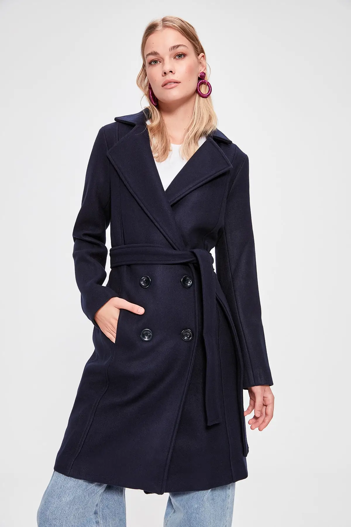 

Trendyol Front Button Arched Wool Stamp Coat TWOAW20KB0112