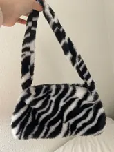 Bolso Vintage de invierno con patrón de cebra para mujer, bolsa inferior de hombro de felpa, bolso para el otoño, de piel suave y cálida