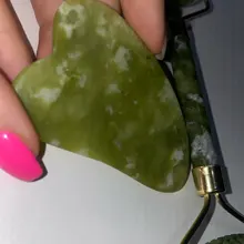 Gua Sha-Rodillo de piedra de jade para masaje facial, rodillo estiramiento piel cuello, doble cabezal, relajación de la piel, piedra de jade natural