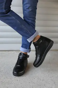 

2020 MEN SHOES DAILY USE LIGHT SOLE MEN SHOES