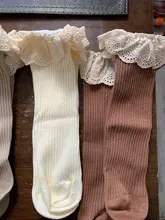 4 par/lote nuevo calcetines de niñas bebé largo Calcetines niños de la longitud de la rodilla de algodón suave bebé NIÑOS Calcetines de 1-6 años hasta la rodilla Calcetines