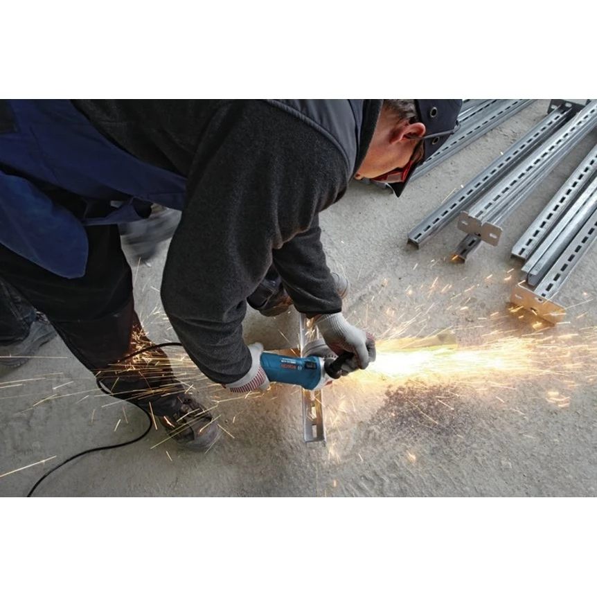 Машина шлифовальная угловая Bosch GWS11-125 (Мощность 1100 Вт, диск 125 мм, 11500 об/мин холостого хода, блокировка кнопки включения)