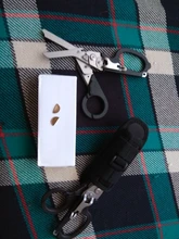 Raptor-Tijeras multifuncionales con respuesta de emergencia, con cortador de Correa y interruptor de vidrio con funda Compatible con MOLLE