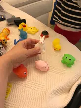 Juguetes de agua para nadar de 13 Uds animales mezclados, pato de goma flotante blando colorido, sonido al estrujar, juguete de baño para bebé