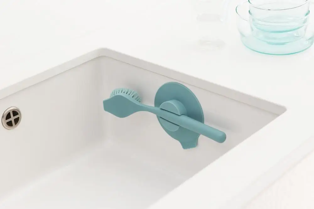 Щетка для мытья посуды Brabantia &quotSink Side&quot с держателем на присоске мятная