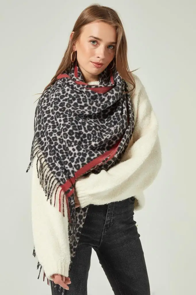 12049 Leopard print Tassels Pink Thick Shawl