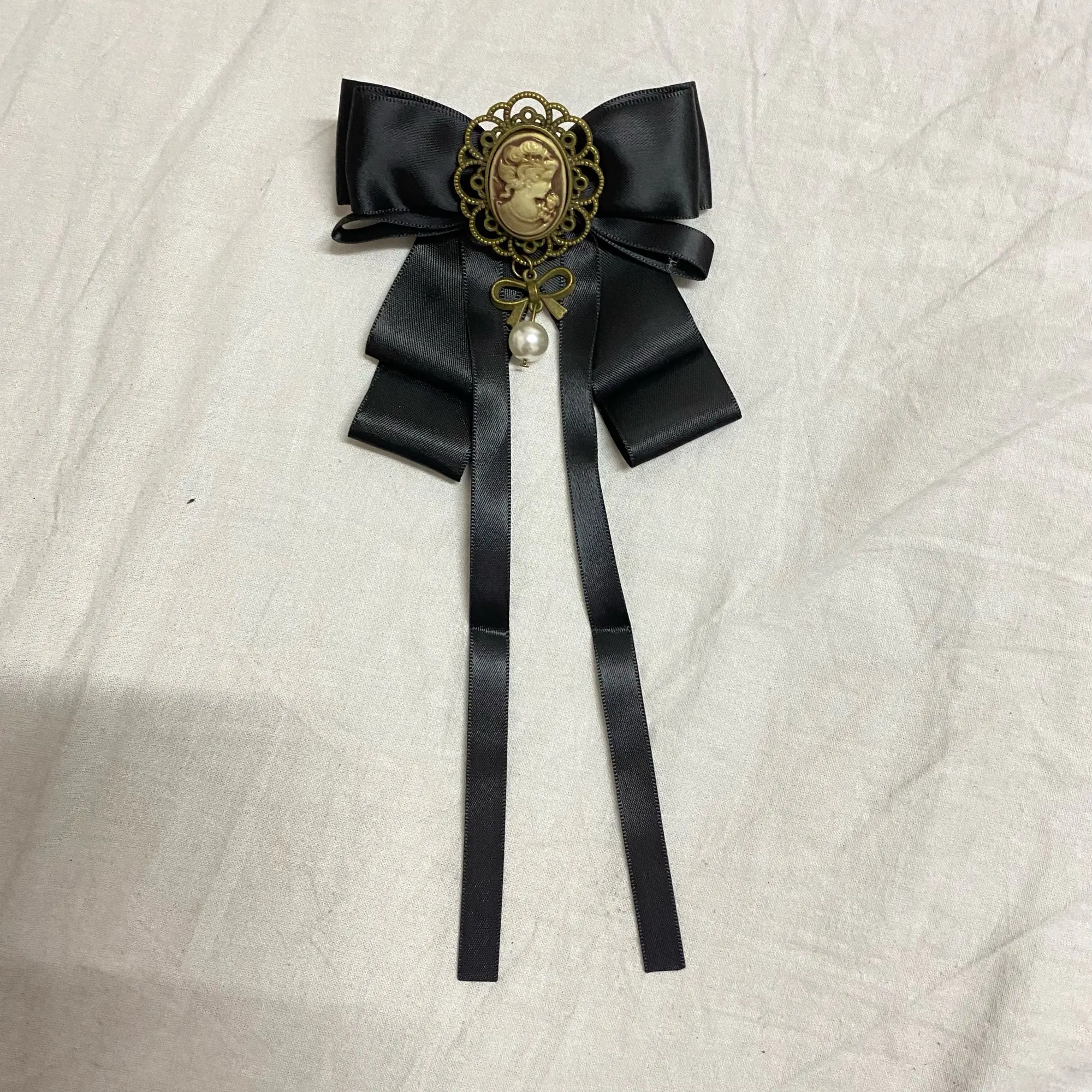 Broche nœud papillon noire pour femme, accessoire rétro de Style collège  britannique pour col de chemise