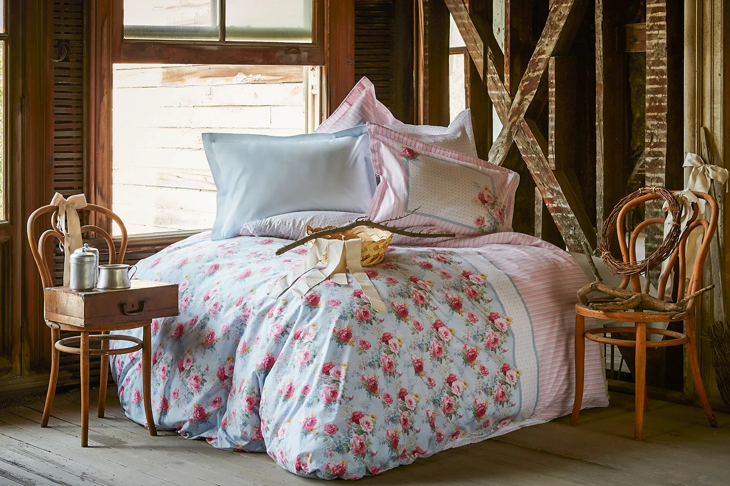 

Estilo Linens 6 Piece Turkish Textile Luxury Soft 1800 Series Premium Bed Sheets Set,