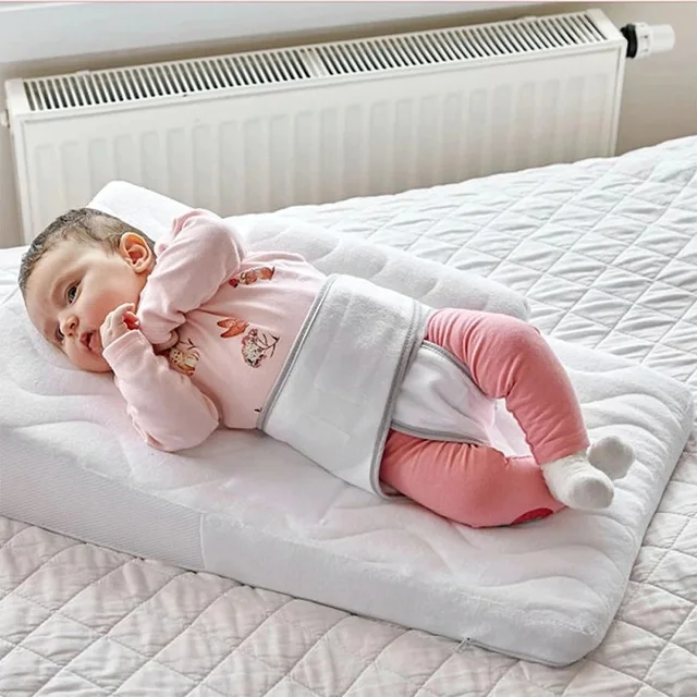 Cuscino per dormire per neonato cuscino anti-riflusso per bambini Anti Baby  sputo latte culla culla posizionamento del sonno cuscino di supporto per  dormire neonato - AliExpress