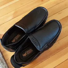 Mocasines de piel auténtica para hombre, zapatos informales de cuero de vaca suave, sin cordones, color negro y marrón, 2020, A2088, novedad de 2020