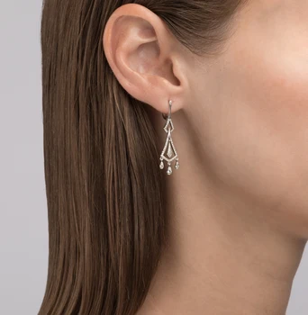

Gold earrings with diamonds sunlight sample 585 test