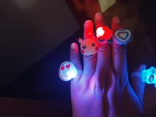 Anillos luminosos con luz Led para niños, juguetes luminosos con dibujos animados, 5 uds.