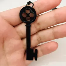 Collar de Metal con personalidad para Halloween, accesorios de esqueleto de llave Coraline de color negro, Retro, del Cofre del Tesoro