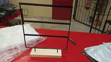 Soporte de exhibición para pendientes de tuerca de Metal con Base de madera, organizador de pendientes con 24/44/66 agujeros, venta al por mayor