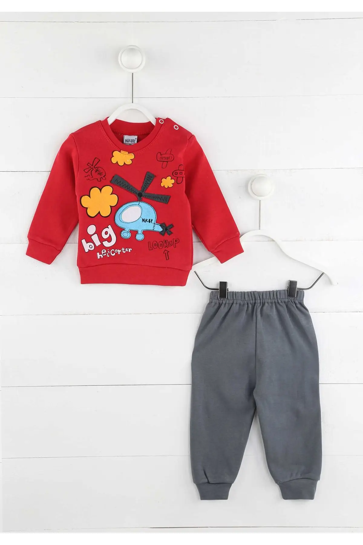 

Red Seasonal Male Baby 2 li Suit