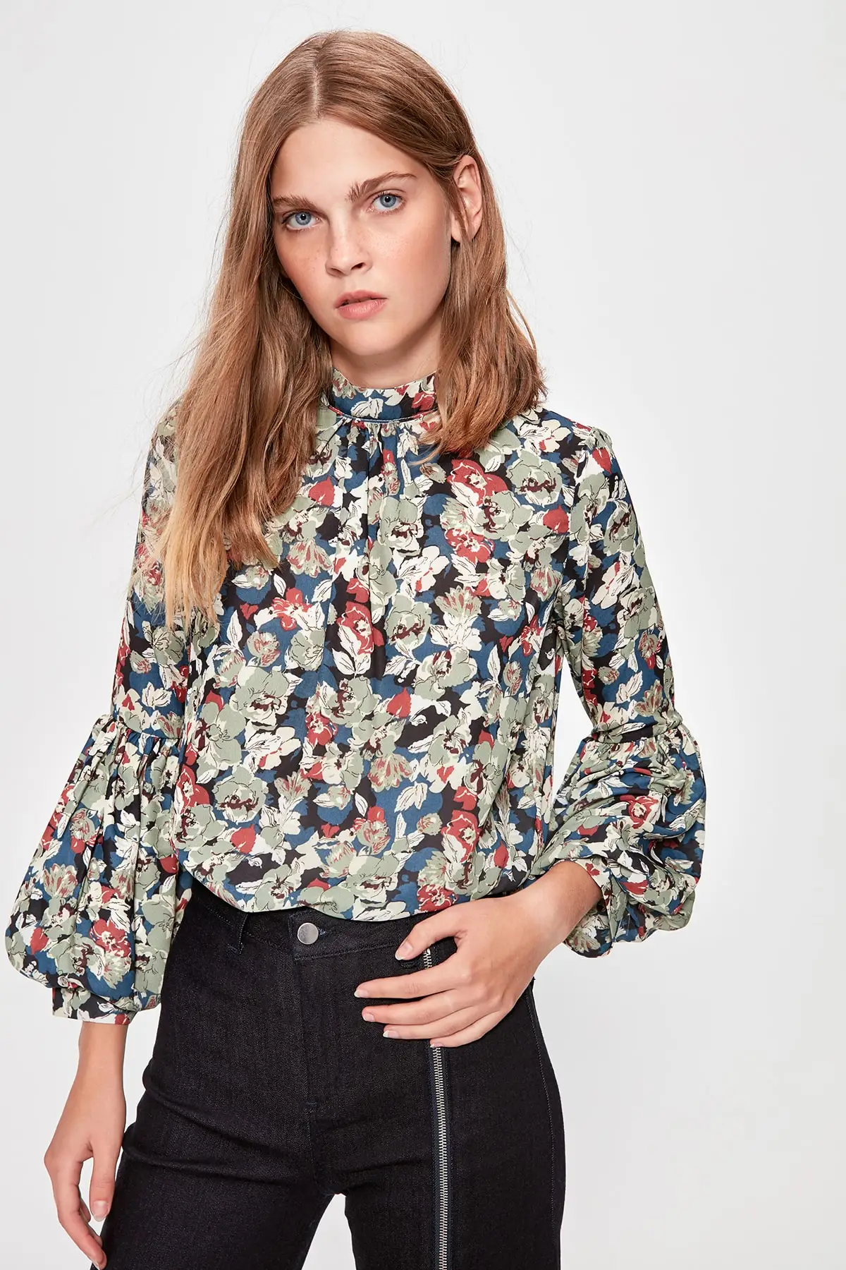 Trendyol Multicolour Flower Pattern Blouse TWOAW20BZ0130 Trendyol Multicolour Flower Pattern Blouse TWOAW20BZ0130