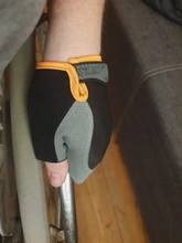 Guantes de ciclismo para deportes al aire libre, protectores de mano en malla, transpirables, accesorios de bicicleta antideslizantes, cubre la mitad de los dedos