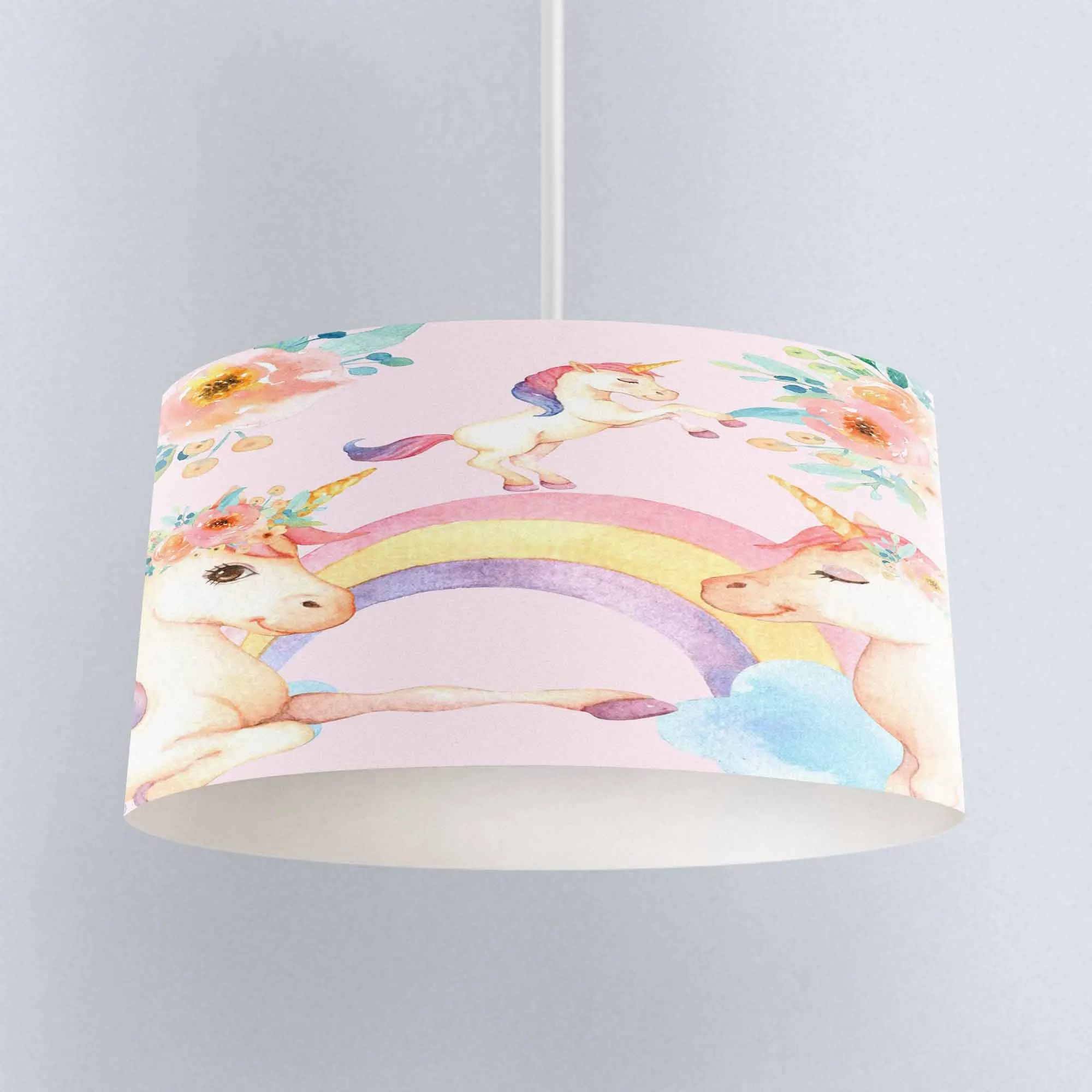 

Детская люстра розового цвета с рисунком единорога, радуги, лошадей, цветов