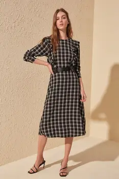 

Trendyol Ruffle Detail Dress TWOSS20EL1028