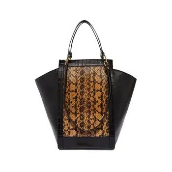 

Madelaine Multimaterial Black