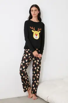 

Trendyol Deer Printed Knitted Pajamas Set THMAW21PT0799