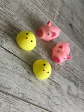 Bonitos juguetes de perro cerdo de goma para mascotas, juguetes de baño para bebés, sonido al estrujar