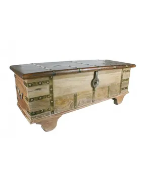 

Wooden trunk solid pickling with rivets and wheels. Measures: 46x116x41 cm.