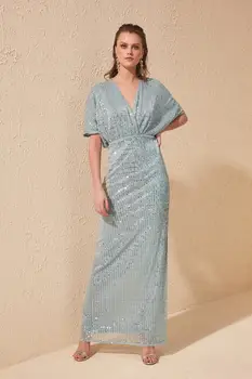 

Trendyol Sequins Detailed Evening Dress TPRSS19UT0049