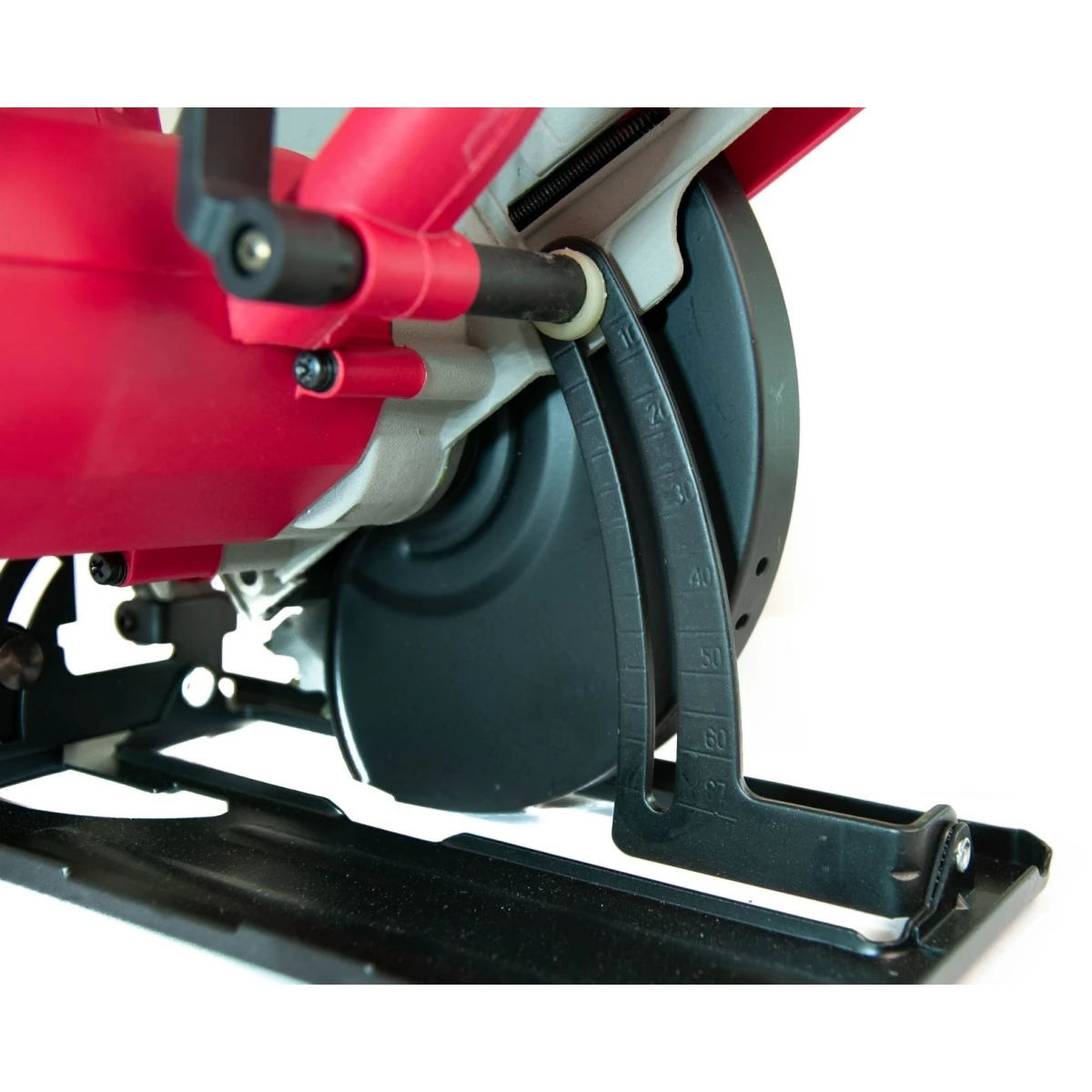 Пила циркулярная SLOGGER CS1380(Длина шнура питания 2.5м, скорость холостого хода 6000 об/мин
