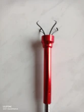Herramienta de recogida de garras flexibles, luz LED magnética, agarre de dedos, imán rojo, 4 garras, luz LED y parte no magnética