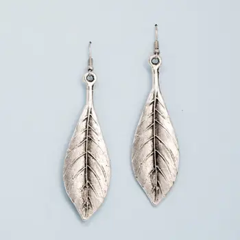 

Stylish leaf earrings (52902)