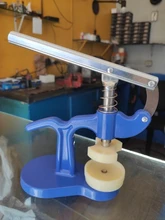 Caja de reloj con prensa de 12 troqueles, funda frontal y trasera de cristal, prensa de tornillo, herramientas de reparación, envío directo