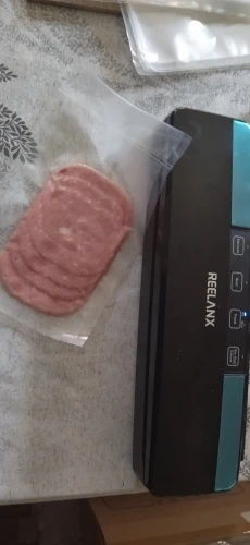 Отзыв о товаре Лучший автоматический вакуумный упаковщик для пищевых продуктов REELANX Vacuum Sealer V2 125 Вт с функциями вакуумная упаковка, встроенный резак, вакуумные пакеты 10 шт бесплатно от пользователя A***v