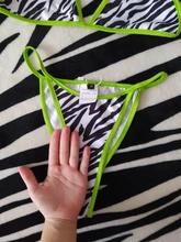 Las mujeres conjuntos de Bikini estampado de cebra verde neón de vacaciones de playa de ocio 2 piezas Sexy traje de baño de trajes G String Thong Tops Halter para mujer traje de baño