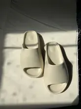 JIANBUDAN al aire libre suave cómodo zapatillas hombres mujeres baño interior zapatos de Casa EVA plano suela gruesa diapositivas sandalias de verano