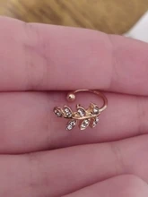 Pendientes de cartílago falso para mujer, aretes pequeños a la moda, Color dorado, sin piercing