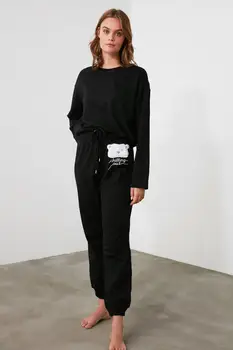 

Trendyol Embroidered Knitted Pajama set THMAW21PT0506