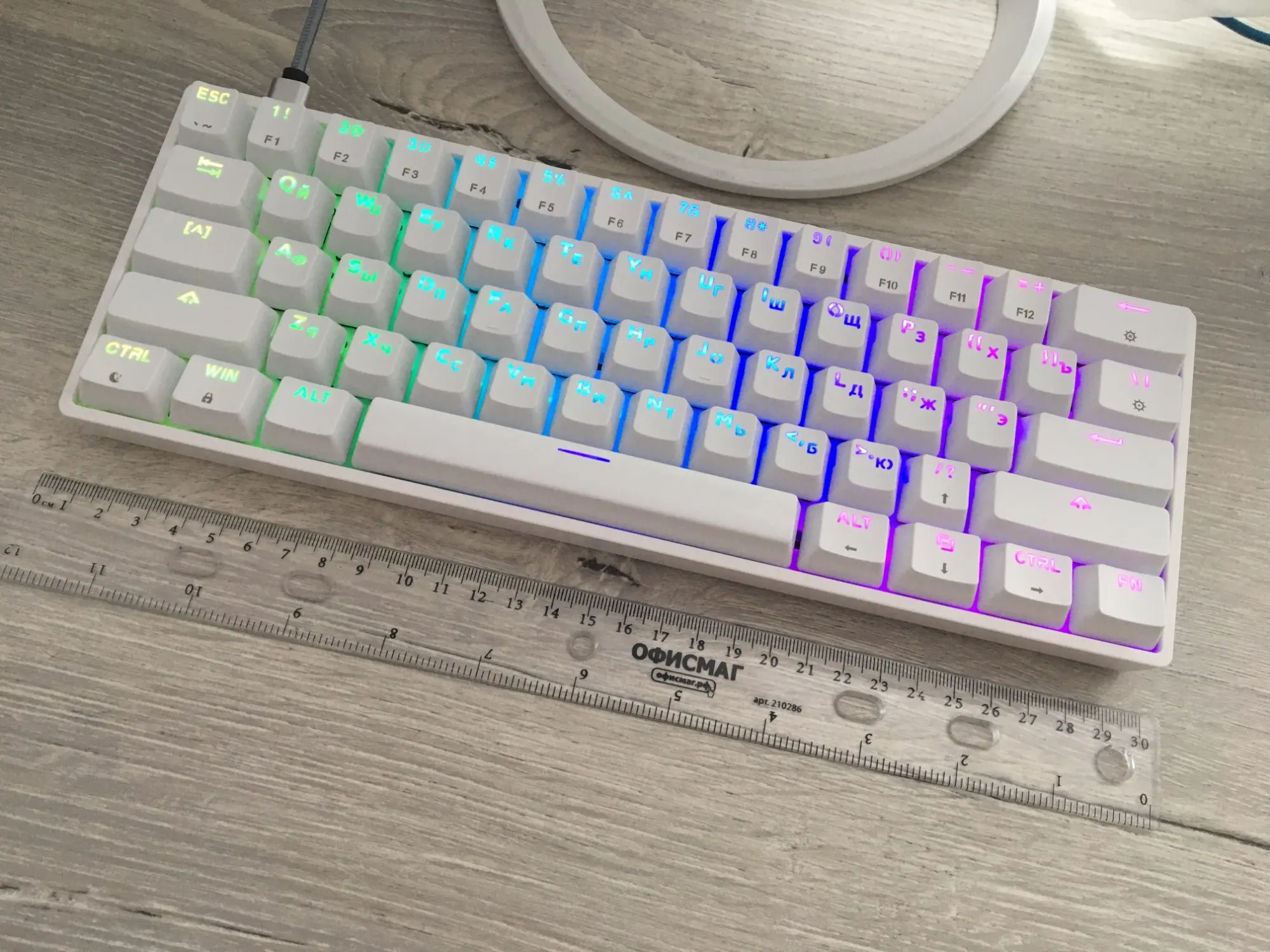 топ мембранных клавиатур 2023. Hyperx alloy origins. игровая клавиатура steelseries apex. 60% клава. топ игровых клавиатур.