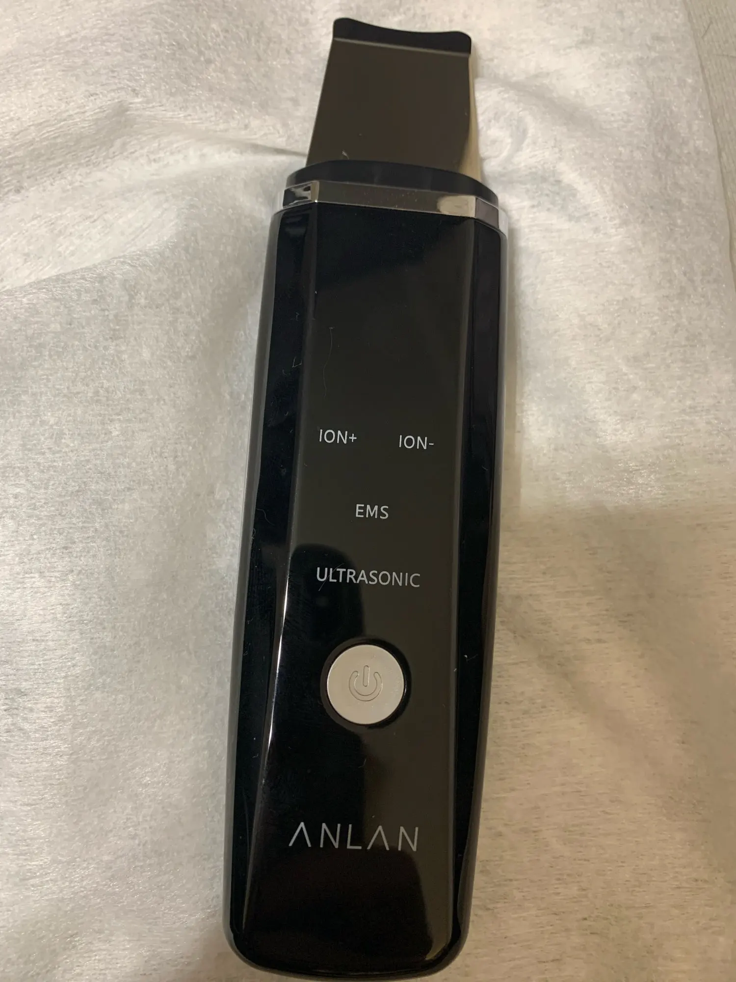 Отзыв о товаре ANLAN Ультразвуковой скрабер скруббер, ионная лопатка для чистки лица, пилинг, лифтинг для лица, удаление угрей, терапия красным светом для удаления черных точек blackhead remover узи чистка ультразвуковая чистка лица от пользователя A***a