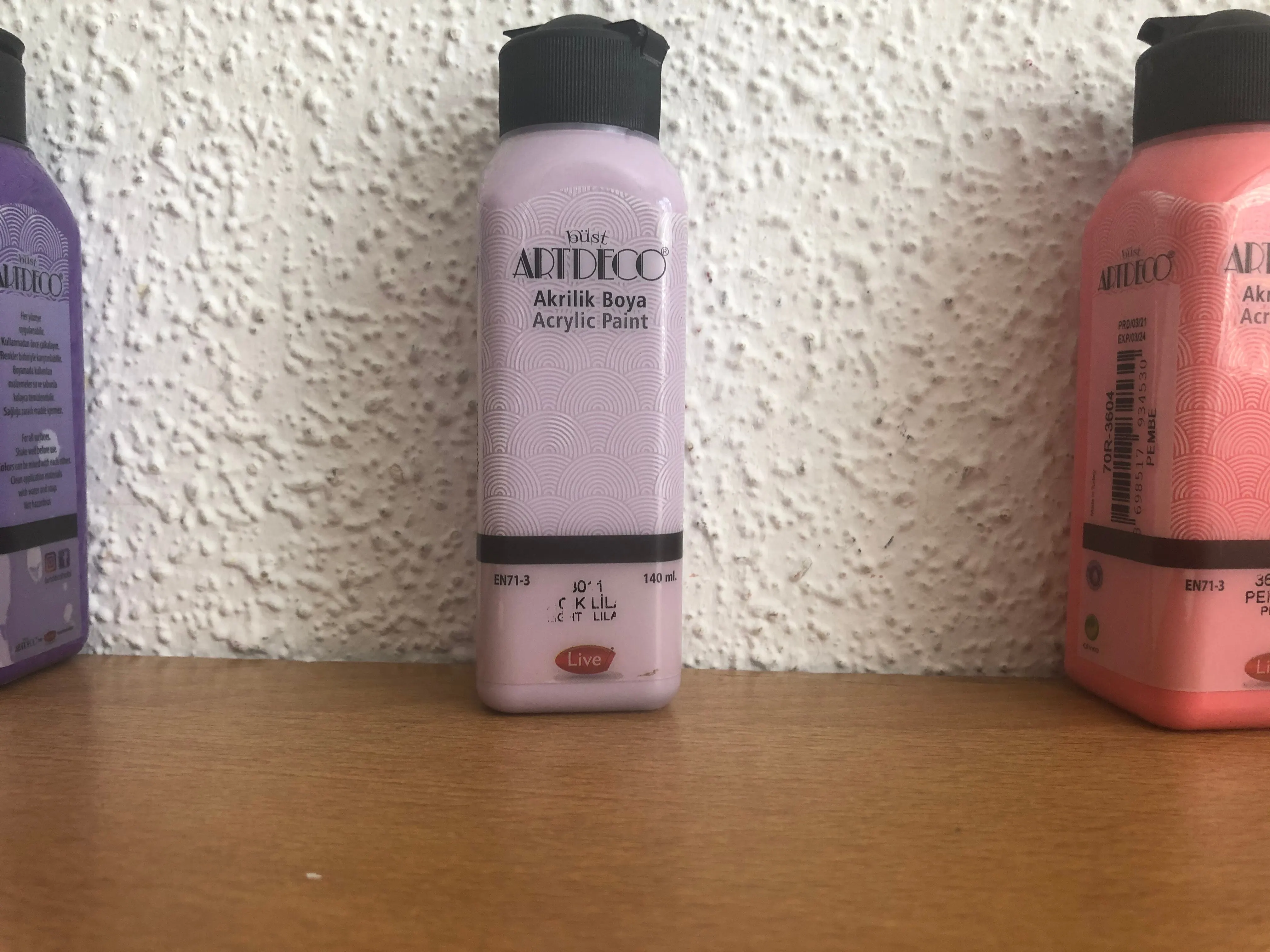Acrílica à Base de Água Tintas de Qualidade em Cores Nova Fórmula Vibrantes 1 Nova fórmula acrílica à base de água