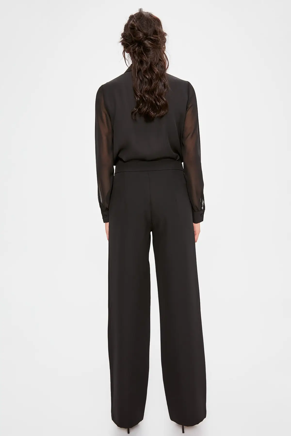 Черные расклешенные брюки Trendyol TWOAW20PL0357