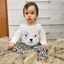 Conjunto de ropa para niñas pequeñas, Tops de manga larga con letras para recién nacidos, pantalones informales con estampado, diadema, trajes para niños pequeños