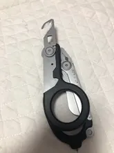 Raptor-Tijeras multifuncionales con respuesta de emergencia, con cortador de Correa y interruptor de vidrio con funda Compatible con MOLLE