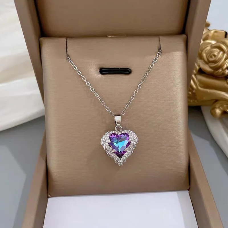Fashion Simple Creative Ocean Heart Necklace Exquisite Heart Angel Wings Colorful Crystal Pendant Gifts for Girls fashion necklace pendant necklaces pendant necklace