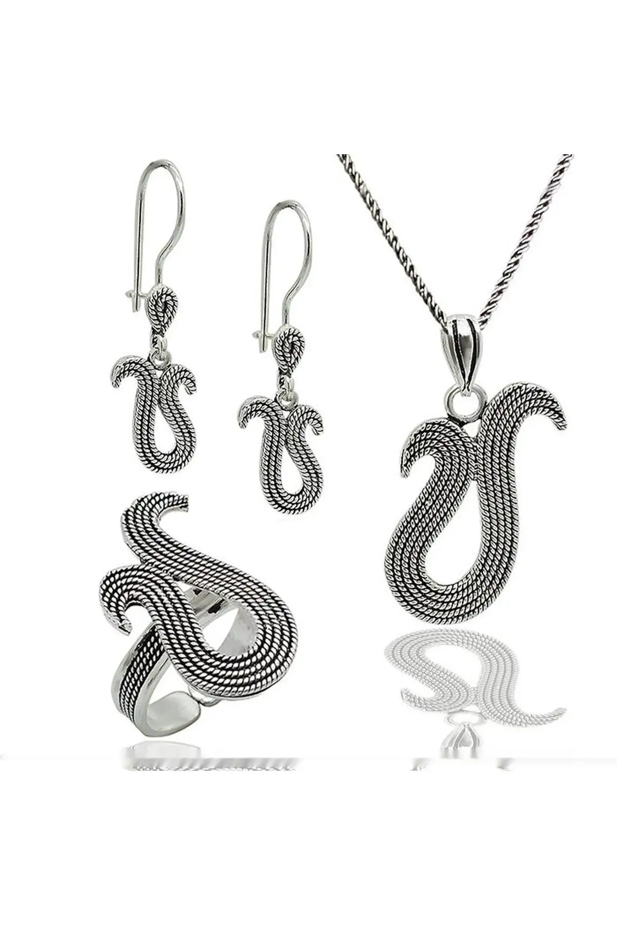 

Silver Filigree Tulip Pattern Triple Set Suit