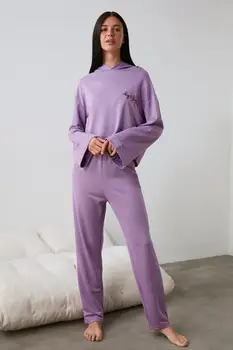 

Trendyol Hooded Knitted Pajamas Set THMAW21PT0570