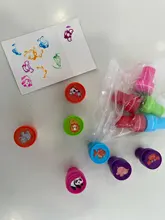 12 unids/caja niños Goma de juguete sellos de dibujos animados animales Smile Flower niños sello DIY foto de libro de recuerdos álbum de decoración Stamper